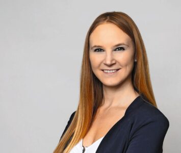 Nina Habicht: "In linea di principio, tutte le persone e le aziende dovrebbero sentirsi responsabili del futuro dell'IA e quindi dell'umanità."© zVg